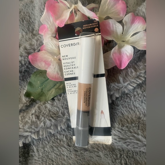⚜️3/$25⚜️🛍COVERGIRL VITALIST HEALTHY CONCEALER- 795 MEDIUM DEEP 🛍 - Picture 3 of 5